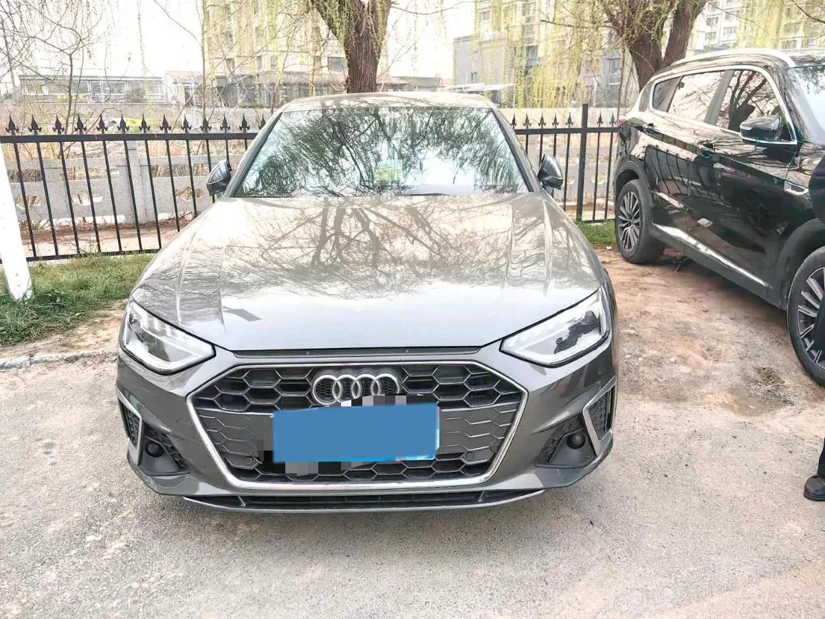 2022 Audi A4L 2.0T 190HP L4 7DCT,autocango,china used car exporter,china ev exporter,chinese used car exporter,chinese used ev exporter