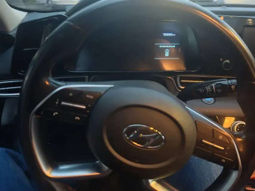 2021 Hyundai Elantra 1.5L 115HP L4 CVT,autocango,china used car exporter,china ev exporter,chinese used car exporter,chinese used ev exporter