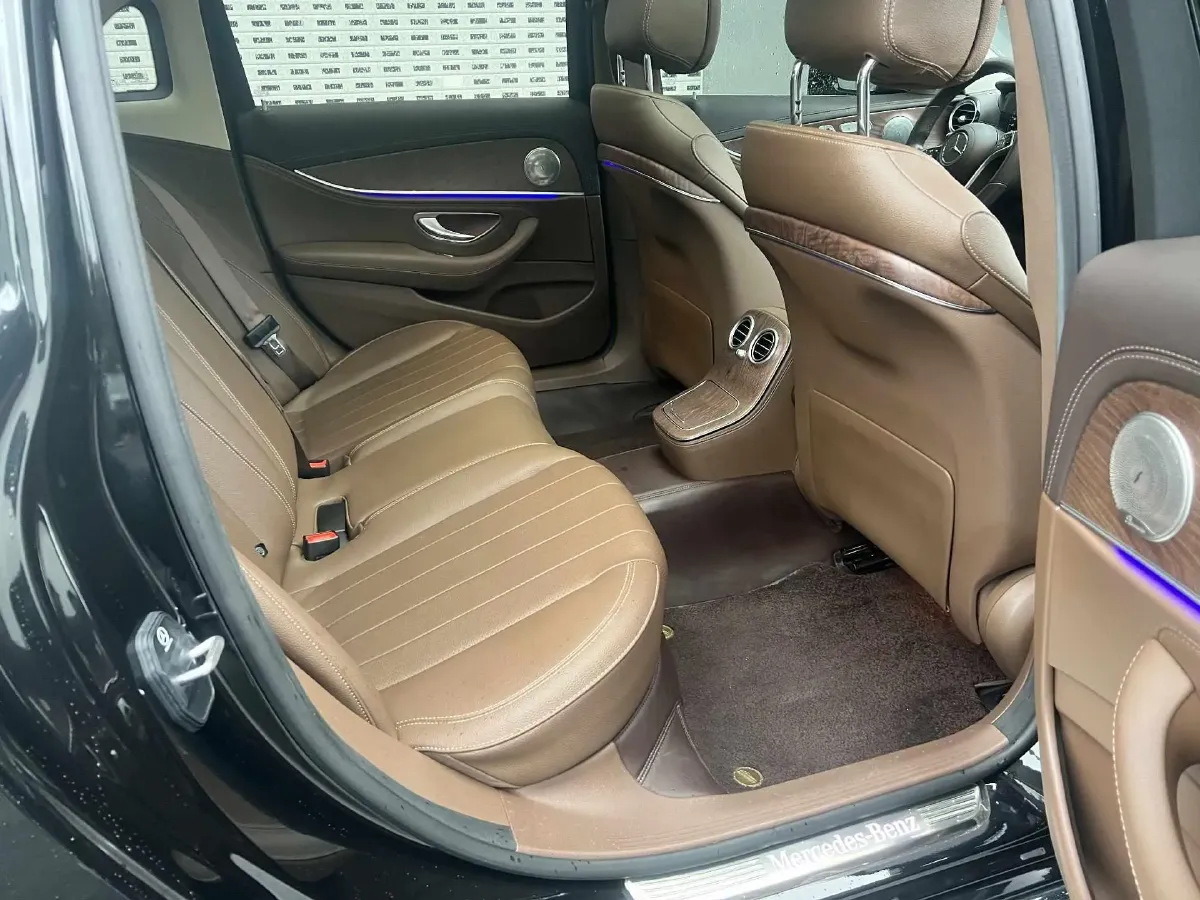 2023 Mercedes-Benz E Class 2.0T 258HP L4 9AT,autocango,china used car exporter,china ev exporter,chinese used car exporter,chinese used ev exporter