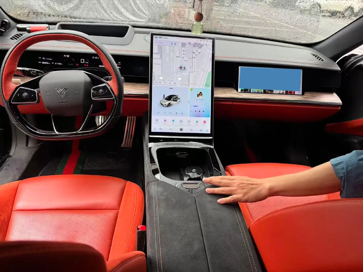 2022 Jeep Grand Commander 2.0T 234HP L4 9AT,autocango,china used car exporter,china ev exporter,chinese used car exporter,chinese used ev exporter