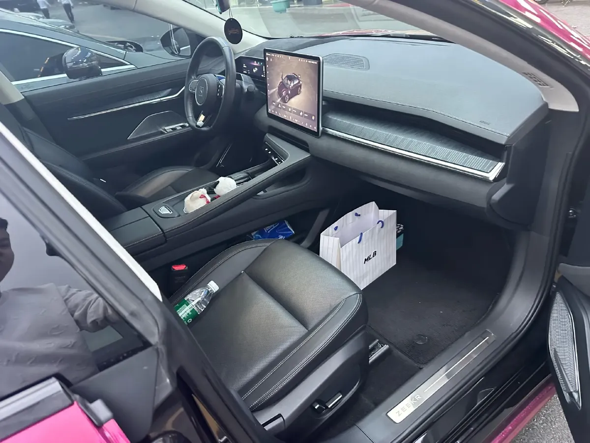 2022 Zeekr 001 BEV 86KWH,autocango,china used car exporter,china ev exporter,chinese used car exporter,chinese used ev exporter