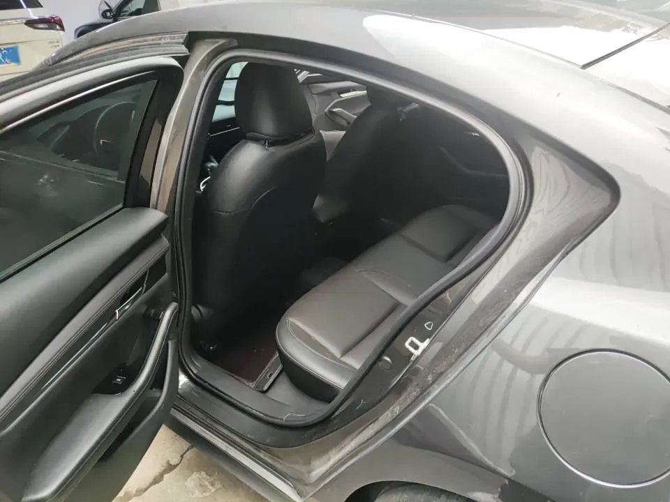 2020 Mazda 3 Axela 2.0L 158HP L4 6AT,autocango,china used car exporter,china ev exporter,chinese used car exporter,chinese used ev exporter