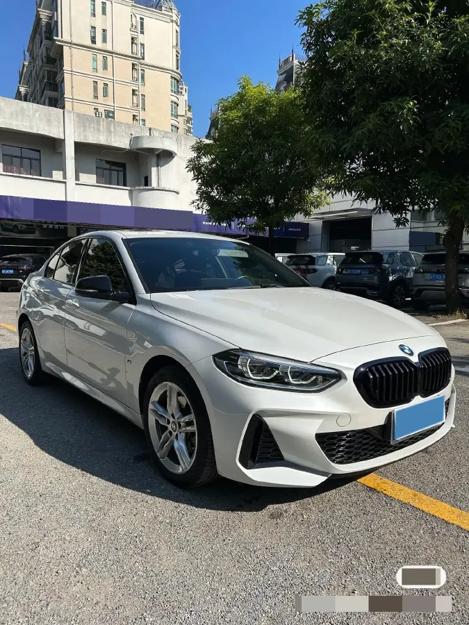 2020 BMW 1 Series 1.5T 140HP L3 7DCT,autocango,china used car exporter,china ev exporter,chinese used car exporter,chinese used ev exporter