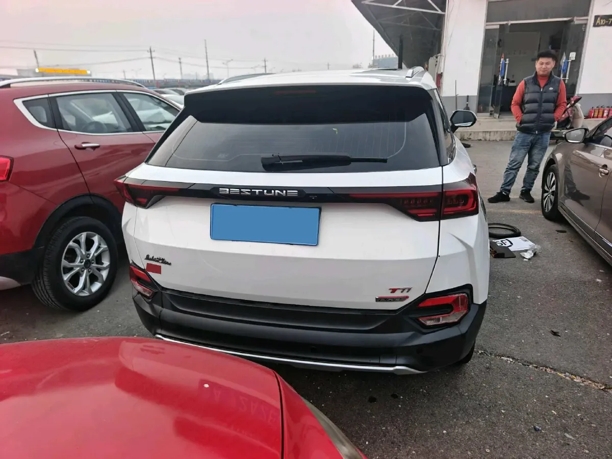 2021 Bestune T77 1.5T 169HP L4 7DCT,autocango,china used car exporter,china ev exporter,chinese used car exporter,chinese used ev exporter
