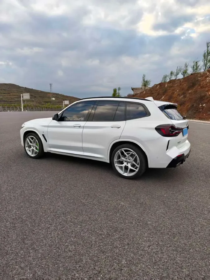2023 BMW X3 2.0T 245HP L4 8AT,autocango,china used car exporter,china ev exporter,chinese used car exporter,chinese used ev exporter