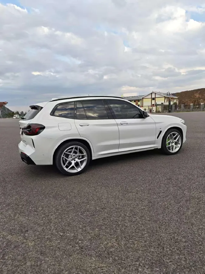 2023 BMW X3 2.0T 245HP L4 8AT,autocango,china used car exporter,china ev exporter,chinese used car exporter,chinese used ev exporter