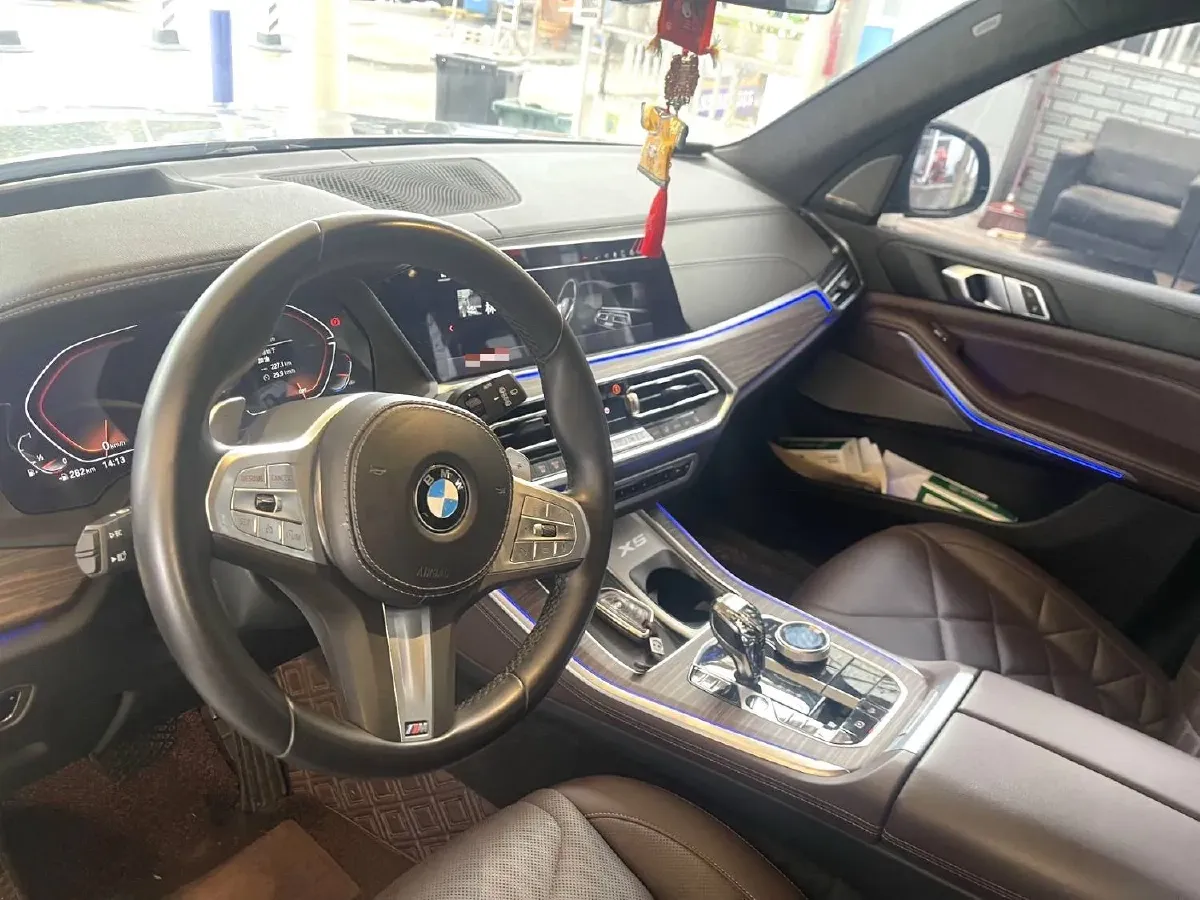 2022 BMW X5 3.0T 333HP L6 8AT,autocango,china used car exporter,china ev exporter,chinese used car exporter,chinese used ev exporter