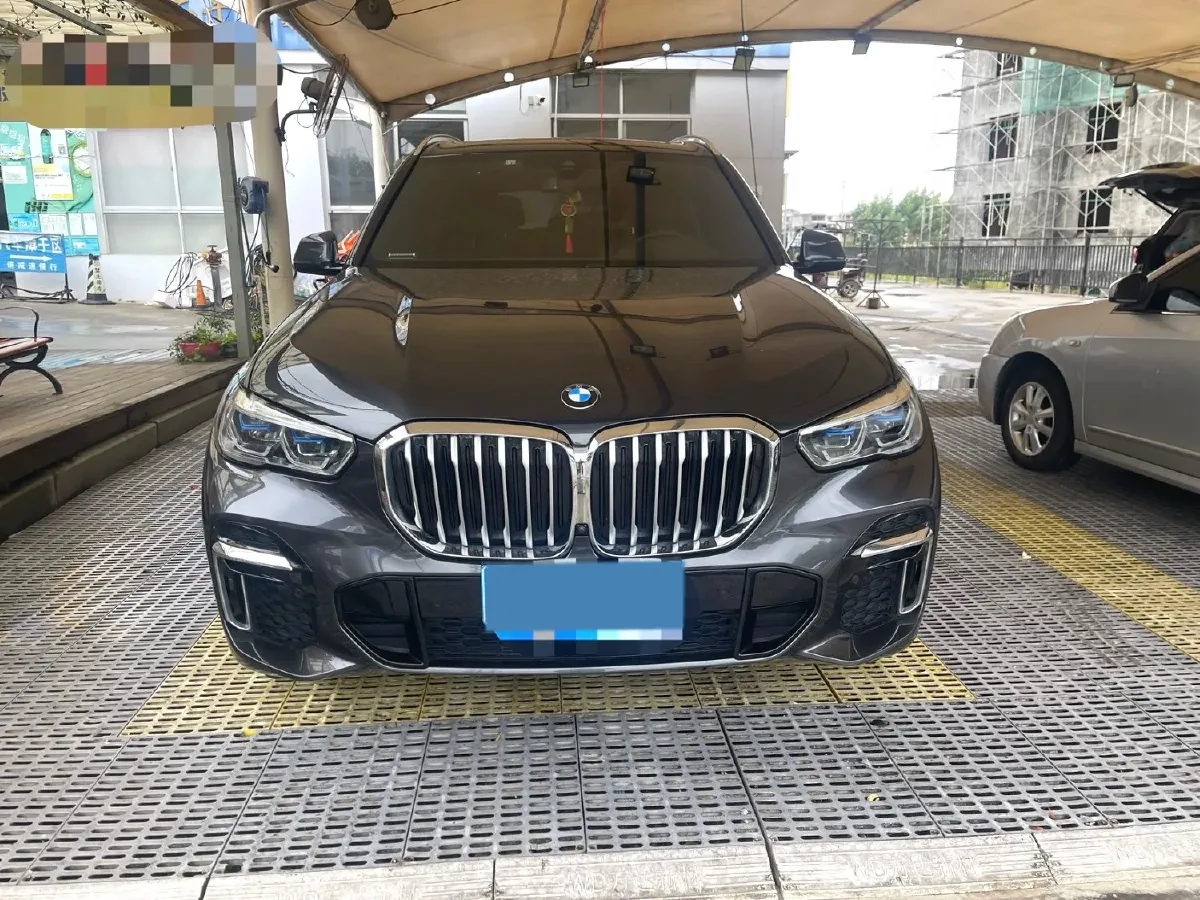 2022 BMW X5 3.0T 333HP L6 8AT,autocango,china used car exporter,china ev exporter,chinese used car exporter,chinese used ev exporter