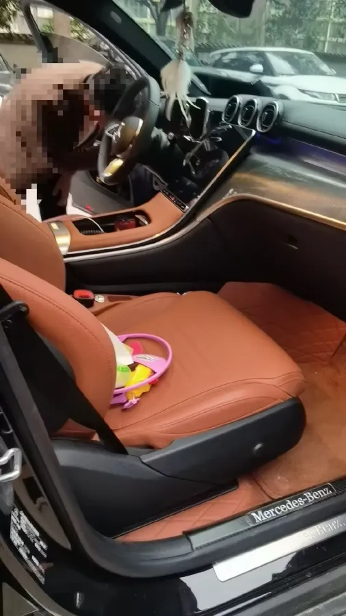 2025 Mercedes-Benz GLC Class 2.0T 204HP L4 9AT,autocango,china used car exporter,china ev exporter,chinese used car exporter,chinese used ev exporter