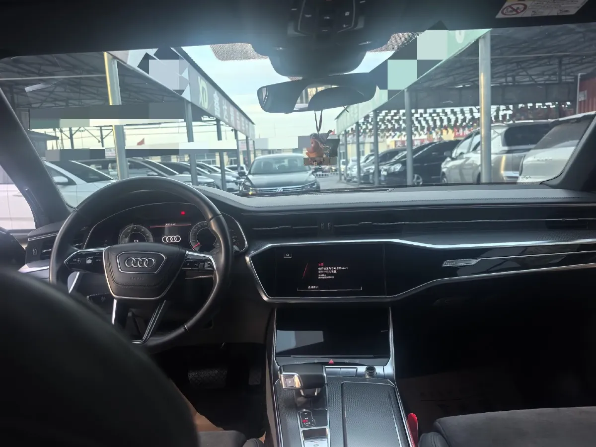 2023 Audi A6L 2.0T 245HP L4 7DCT,autocango,china used car exporter,china ev exporter,chinese used car exporter,chinese used ev exporter