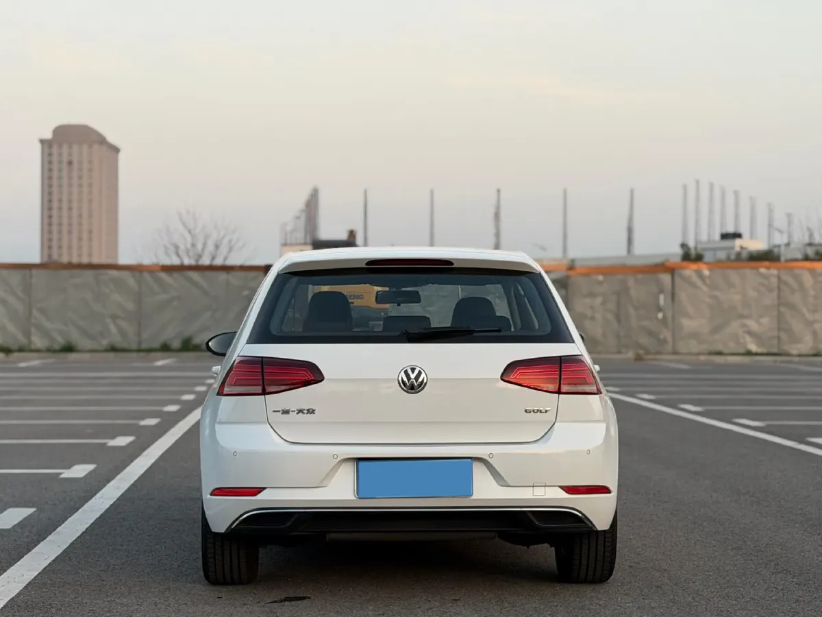 2018 Volkswagen Golf 1.6L 110HP L4 6AT,autocango,china used car exporter,china ev exporter,chinese used car exporter,chinese used ev exporter
