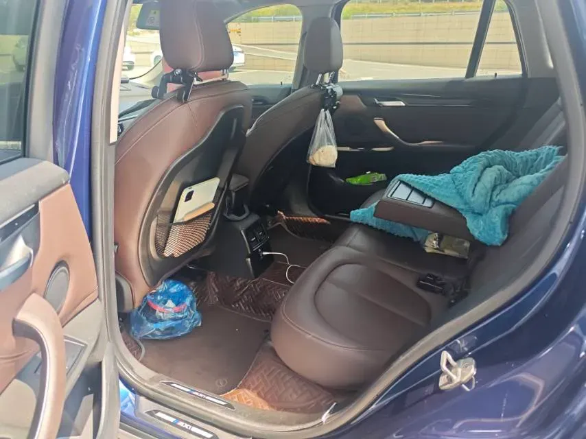 2020 BMW X1 1.5T 140HP L3 7DCT,autocango,china used car exporter,china ev exporter,chinese used car exporter,chinese used ev exporter