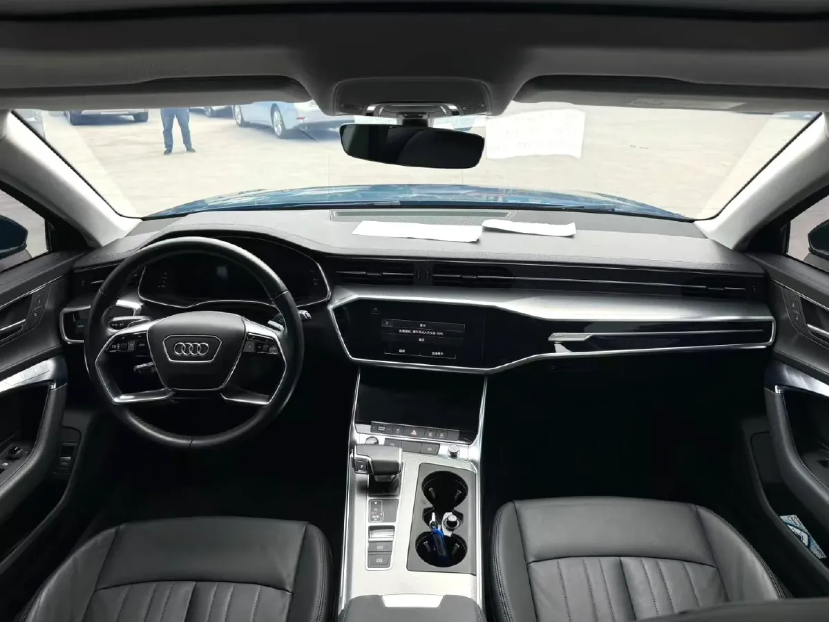 2021 Audi A6 2.0T 190HP L4 7DCT,autocango,china used car exporter,china ev exporter,chinese used car exporter,chinese used ev exporter