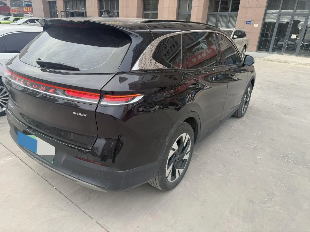 2025 Bestune YueYi 07 1.5T 150HP L4 1DHT PHEV,autocango,china used car exporter,china ev exporter,chinese used car exporter,chinese used ev exporter