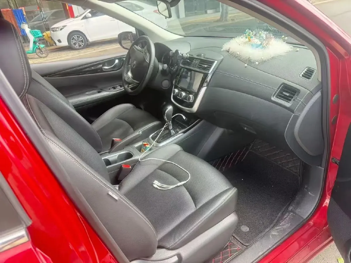 2023 Nissan Tiida 1.6L 122HP L4 CVT,autocango,china used car exporter,china ev exporter,chinese used car exporter,chinese used ev exporter
