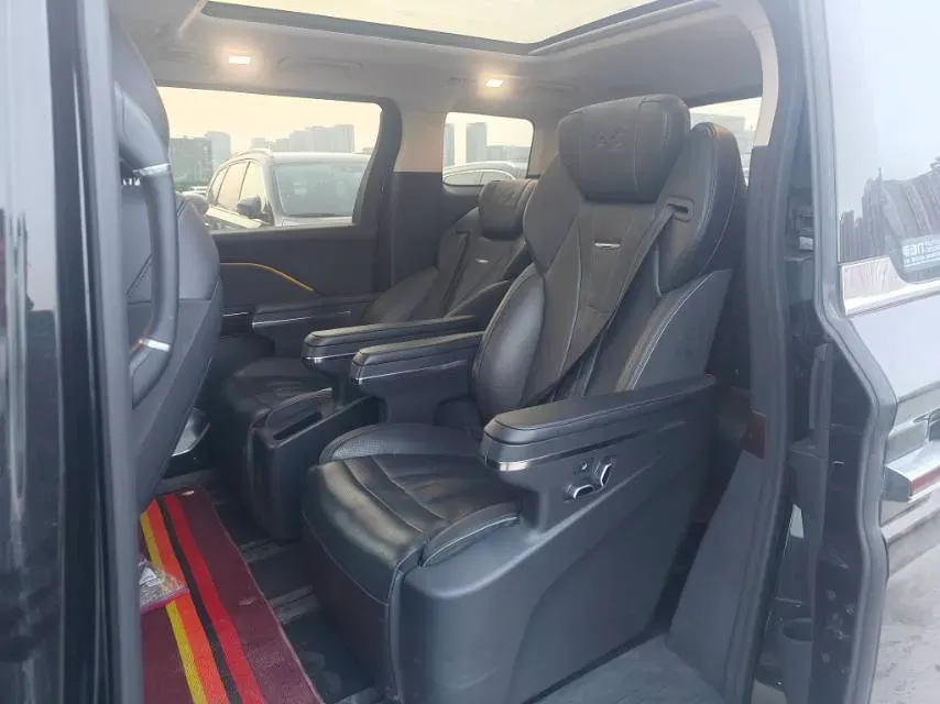 2023 HongQi HQ9 2.0T 252HP L4 8AT,autocango,china used car exporter,china ev exporter,chinese used car exporter,chinese used ev exporter