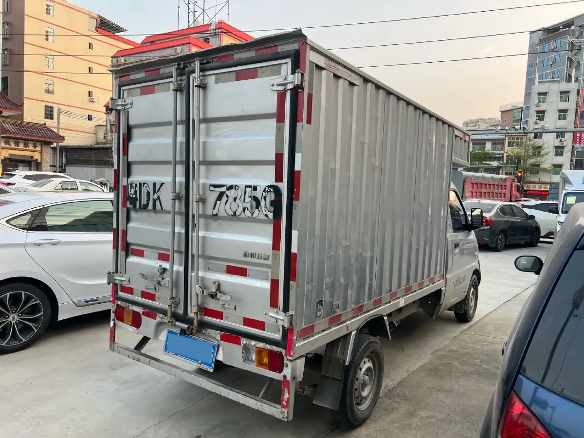 2021 WuLing RongGuang Mini Truck 1.5L 99HP L4 5MT,autocango,china used car exporter,china ev exporter,chinese used car exporter,chinese used ev exporter