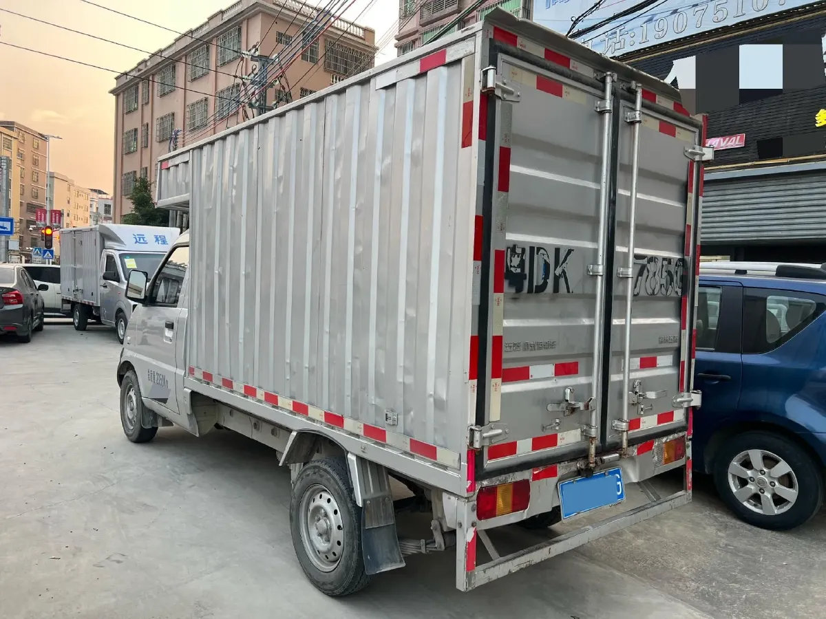 2021 WuLing RongGuang Mini Truck 1.5L 99HP L4 5MT,autocango,china used car exporter,china ev exporter,chinese used car exporter,chinese used ev exporter