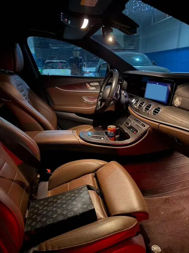 2021 Mercedes-Benz E Class 1.5T 184HP L4 9AT,autocango,china used car exporter,china ev exporter,chinese used car exporter,chinese used ev exporter