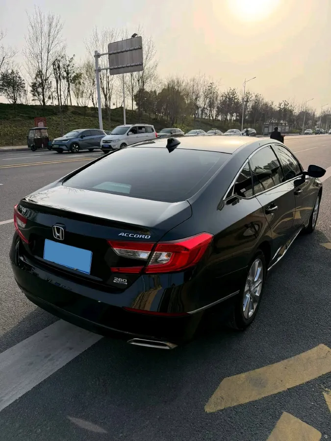 2021 Honda Accord 1.5T 194HP L4 CVT,autocango,china used car exporter,china ev exporter,chinese used car exporter,chinese used ev exporter