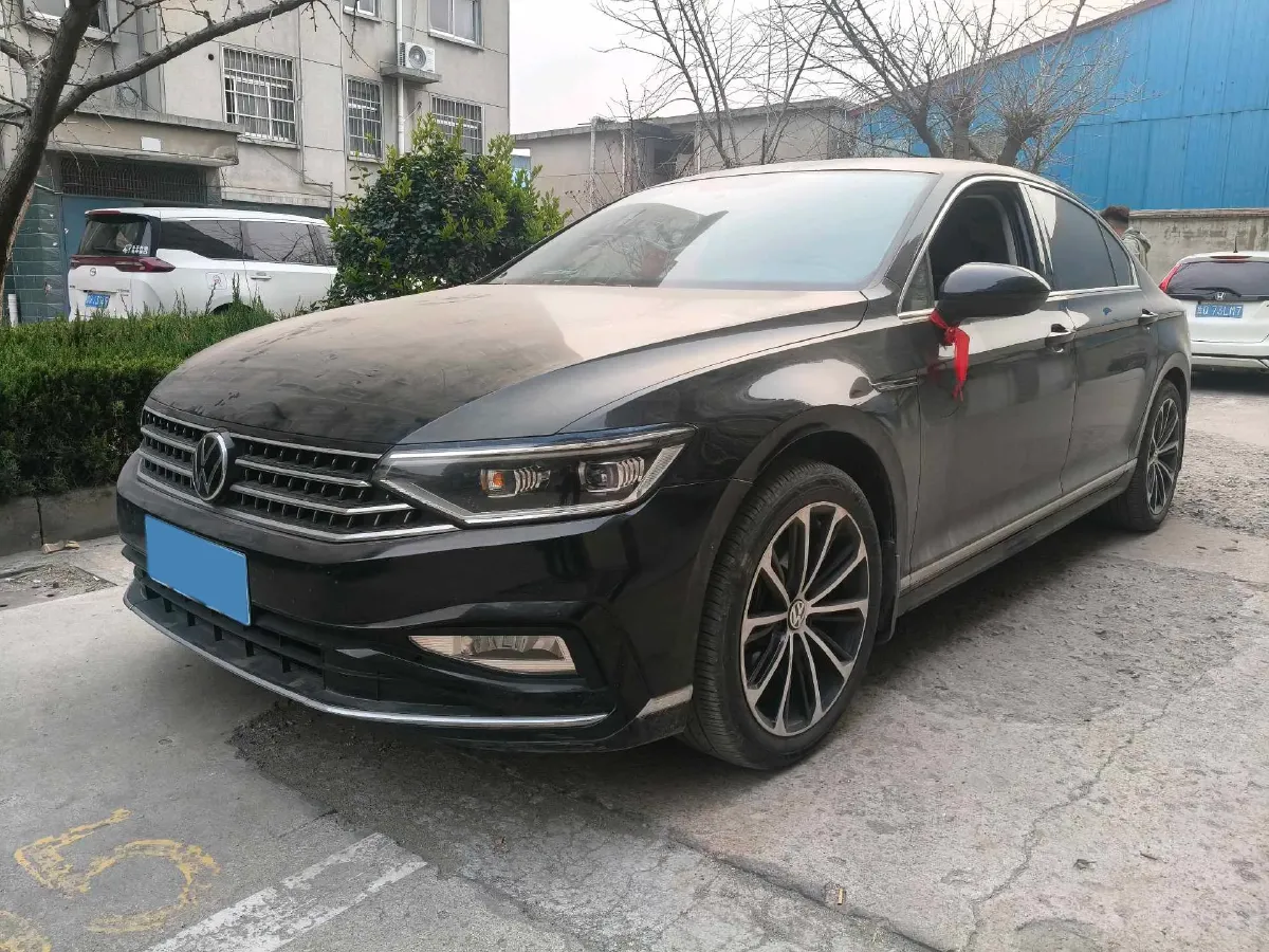 2023 Volkswagen Magotan 1.4T 150HP L4 7DCT,autocango,china used car exporter,china ev exporter,chinese used car exporter,chinese used ev exporter