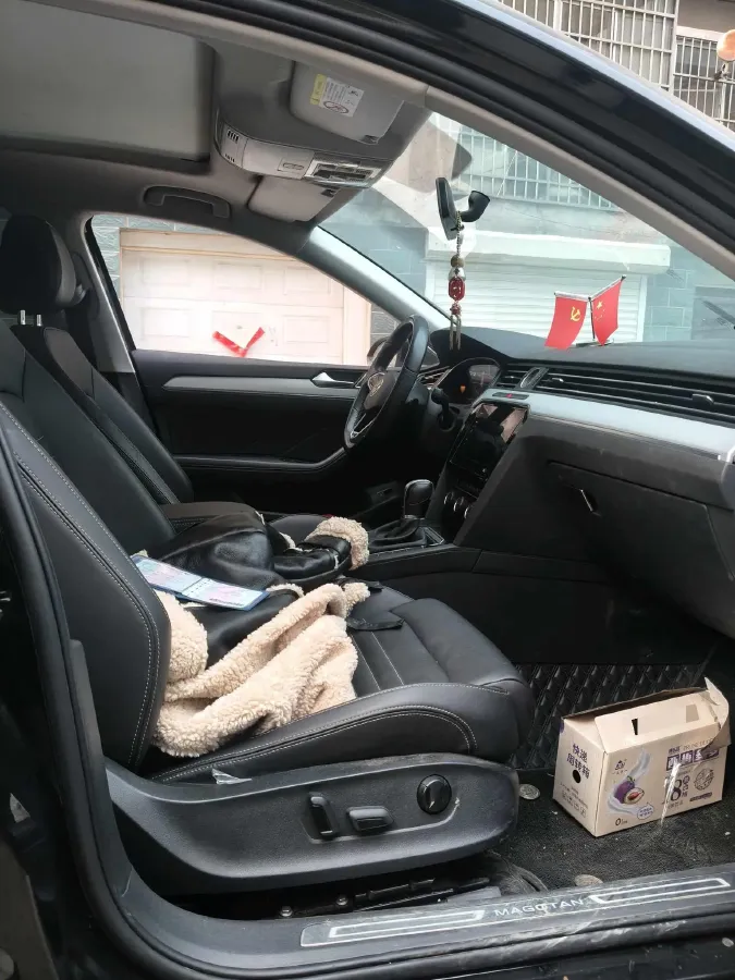 2023 Volkswagen Magotan 1.4T 150HP L4 7DCT,autocango,china used car exporter,china ev exporter,chinese used car exporter,chinese used ev exporter