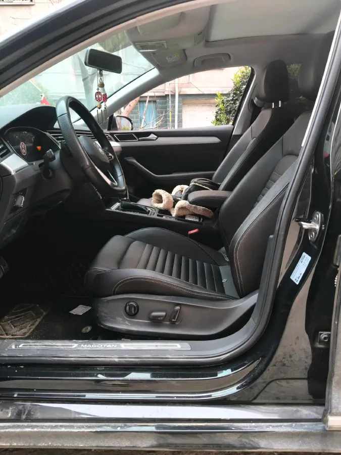 2023 Volkswagen Magotan 1.4T 150HP L4 7DCT,autocango,china used car exporter,china ev exporter,chinese used car exporter,chinese used ev exporter