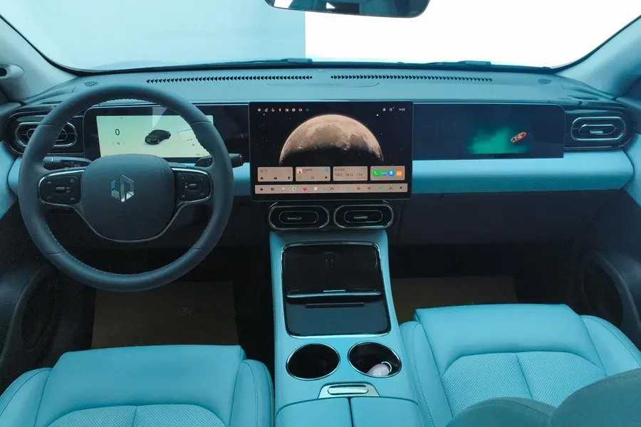 2024 Leapmotor C01 BEV 62.8KWH,autocango,china used car exporter,china ev exporter,chinese used car exporter,chinese used ev exporter