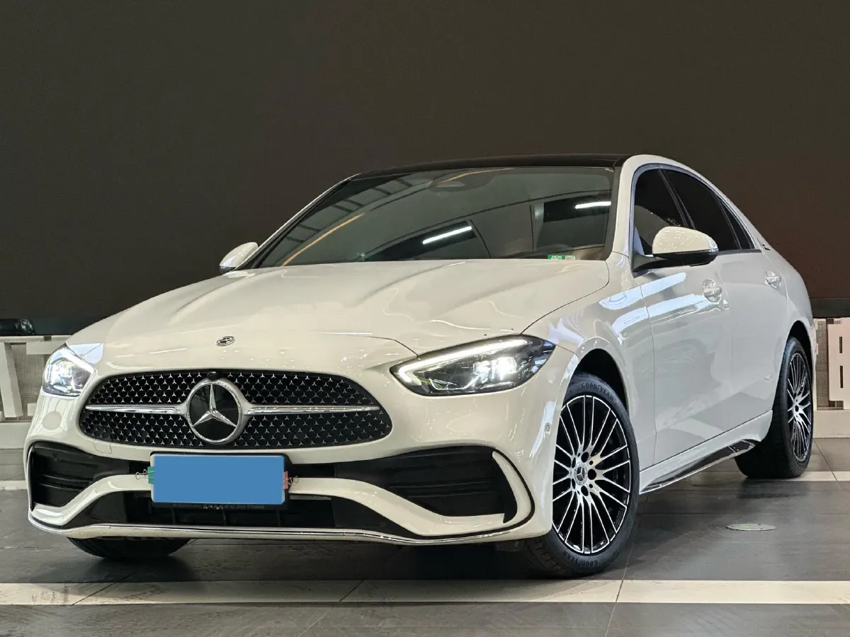 2024 Mercedes-Benz C Class 1.5T 204HP L4 9AT,autocango,china used car exporter,china ev exporter,chinese used car exporter,chinese used ev exporter