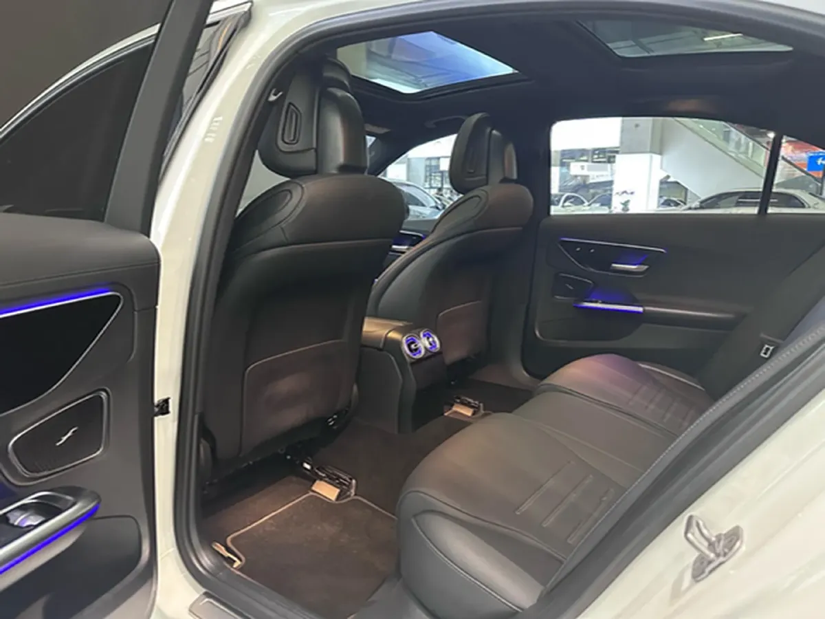 2024 Mercedes-Benz C Class 1.5T 204HP L4 9AT,autocango,china used car exporter,china ev exporter,chinese used car exporter,chinese used ev exporter