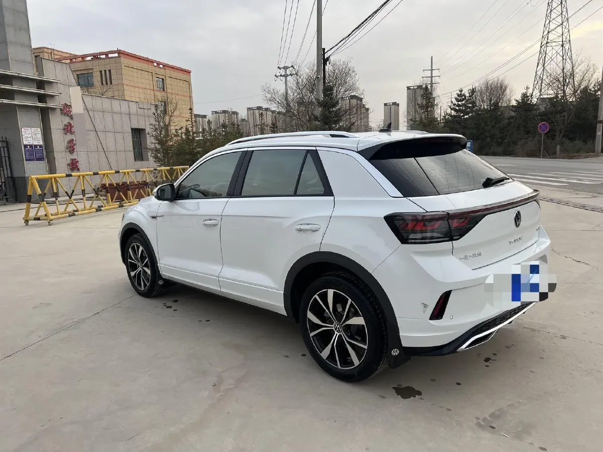 2024 Volkswagen T-Roc 1.5T 160HP L4 7DCT,autocango,china used car exporter,china ev exporter,chinese used car exporter,chinese used ev exporter