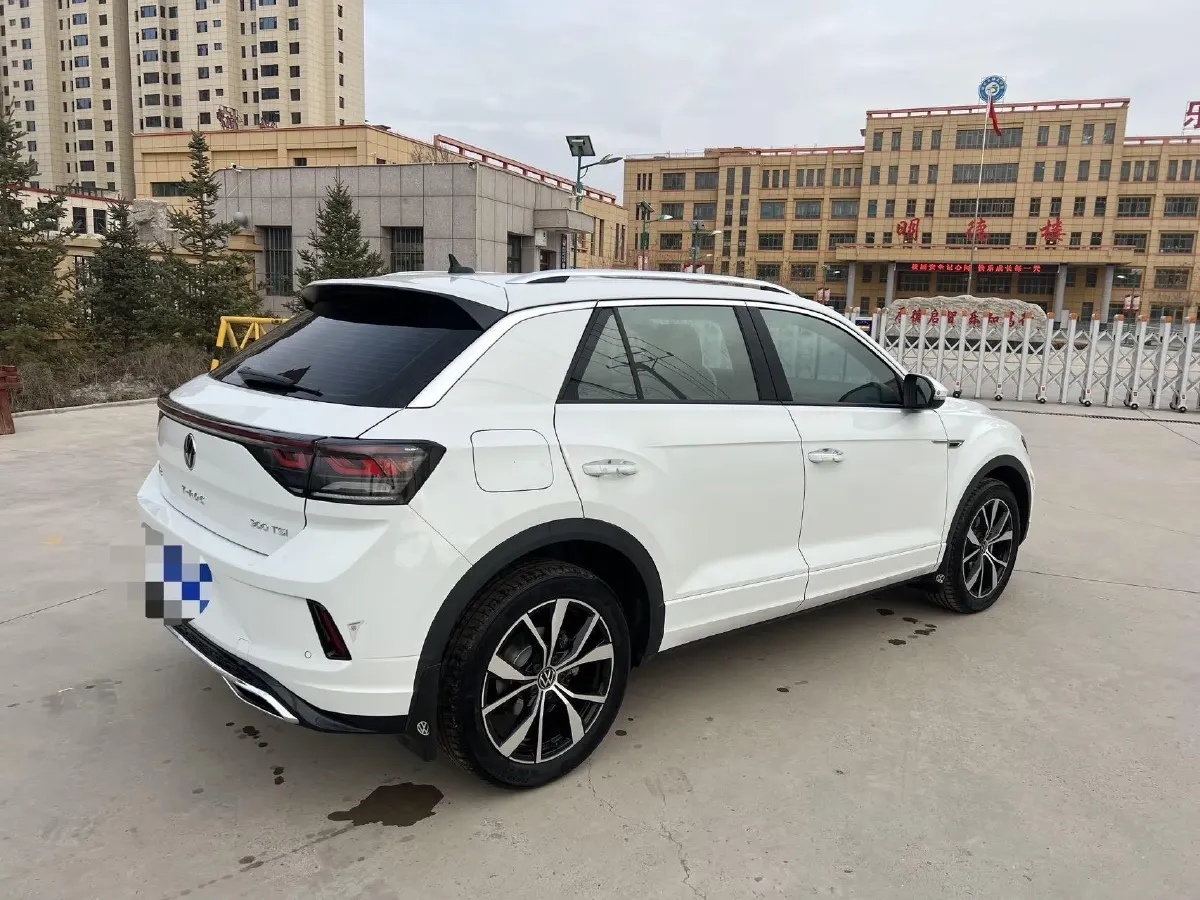 2024 Volkswagen T-Roc 1.5T 160HP L4 7DCT,autocango,china used car exporter,china ev exporter,chinese used car exporter,chinese used ev exporter