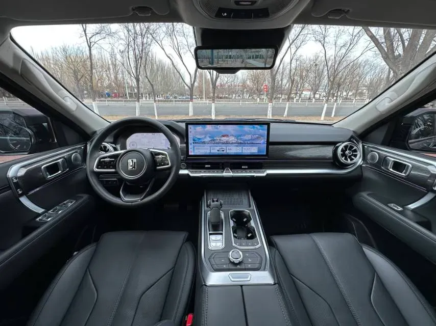 2023 Tank 400 2.0T 252HP L4 9AT PHEV 37.1KWH,autocango,china used car exporter,china ev exporter,chinese used car exporter,chinese used ev exporter