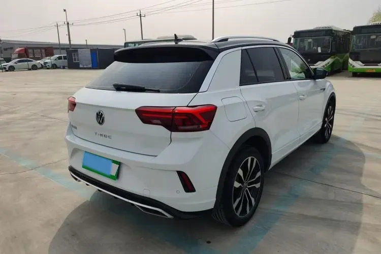 2022 Volkswagen T-Roc 1.4T 150HP L4 7DCT,autocango,china used car exporter,china ev exporter,chinese used car exporter,chinese used ev exporter