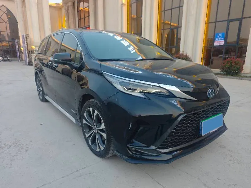 2023 Toyota Granvia 2.5L 189HP L4 E-CVT Hybrid,autocango,china used car exporter,china ev exporter,chinese used car exporter,chinese used ev exporter