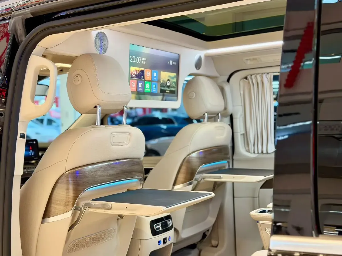 2021 Mercedes-Benz V Class 2.0T 211HP L4 9AT,autocango,china used car exporter,china ev exporter,chinese used car exporter,chinese used ev exporter