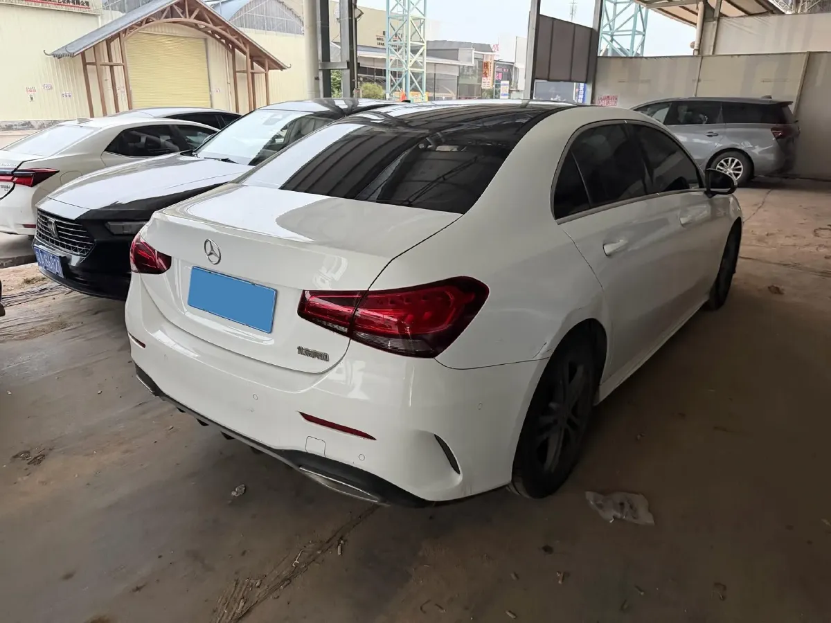 2020 Mercedes-Benz A Class 1.3T 136HP L4 7DCT,autocango,china used car exporter,china ev exporter,chinese used car exporter,chinese used ev exporter
