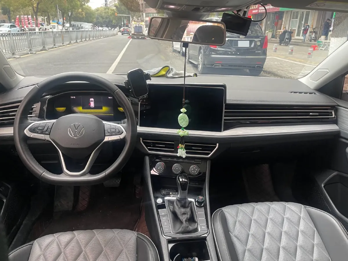 2024 Volkswagen Sagitar 1.5T 160HP L4 7DCT,autocango,china used car exporter,china ev exporter,chinese used car exporter,chinese used ev exporter