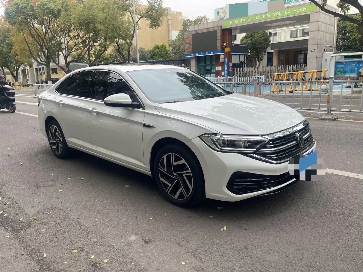 2024 Volkswagen Sagitar 1.5T 160HP L4 7DCT,autocango,china used car exporter,china ev exporter,chinese used car exporter,chinese used ev exporter