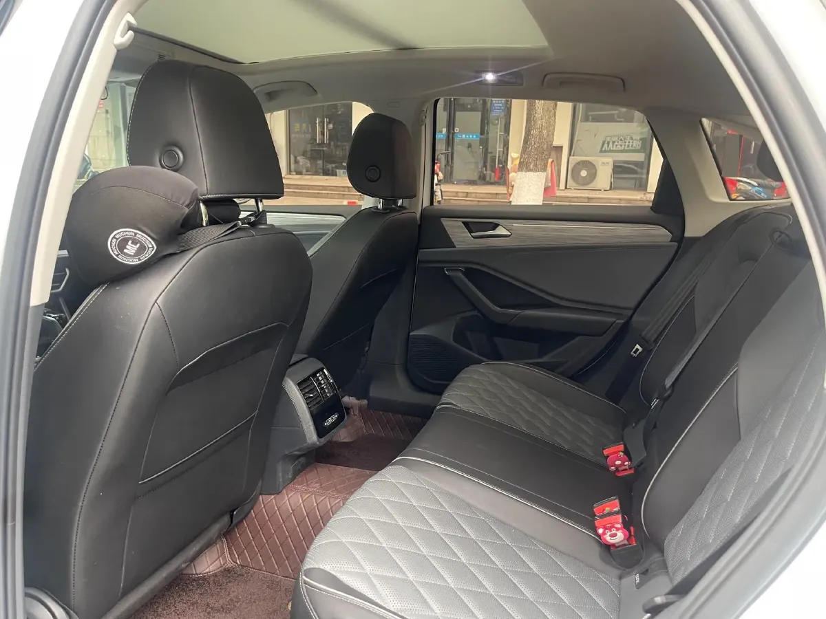 2024 Volkswagen Sagitar 1.5T 160HP L4 7DCT,autocango,china used car exporter,china ev exporter,chinese used car exporter,chinese used ev exporter