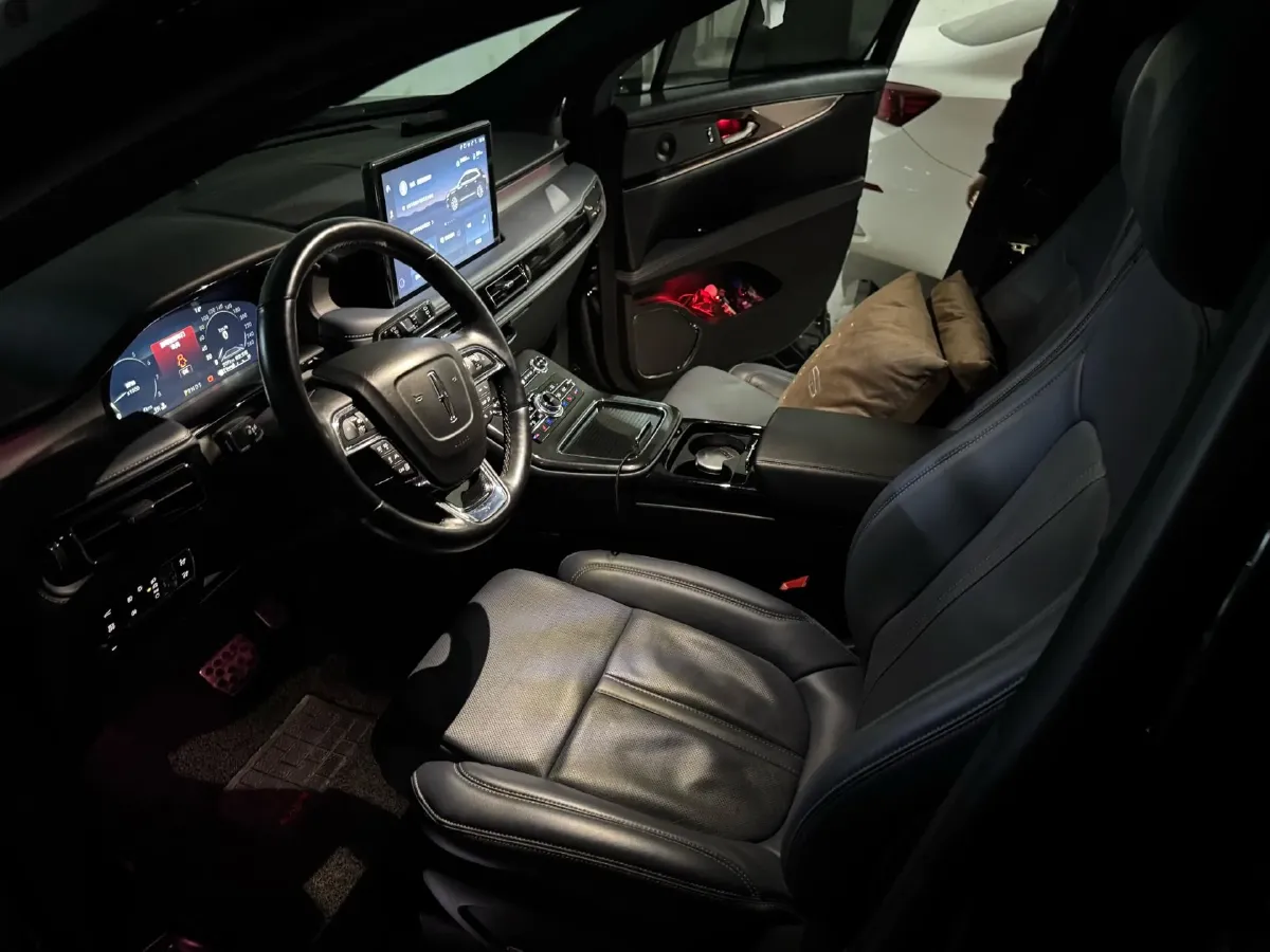 2021 Lincoln Nautilus 2.7T 322HP V6 8AT,autocango,china used car exporter,china ev exporter,chinese used car exporter,chinese used ev exporter