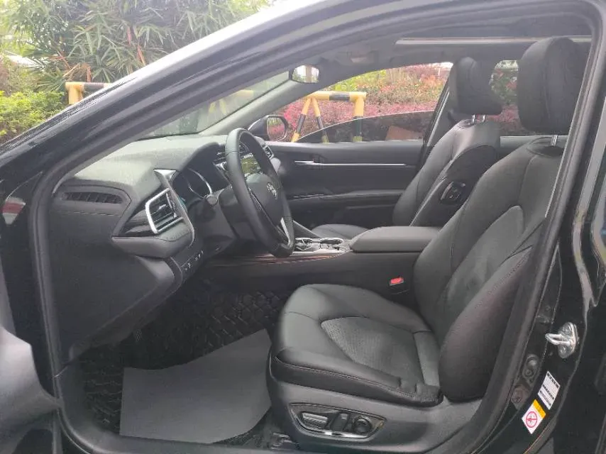 2019 Toyota Camry 2.5L 209HP L4 8AT,autocango,china used car exporter,china ev exporter,chinese used car exporter,chinese used ev exporter