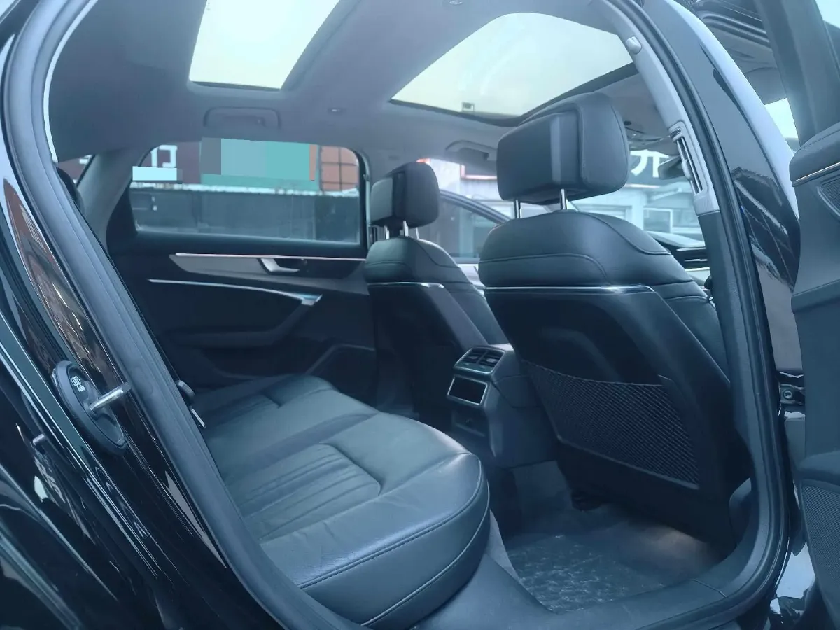 2021 Audi A6L 2.0T 224HP L4 7DCT,autocango,china used car exporter,china ev exporter,chinese used car exporter,chinese used ev exporter