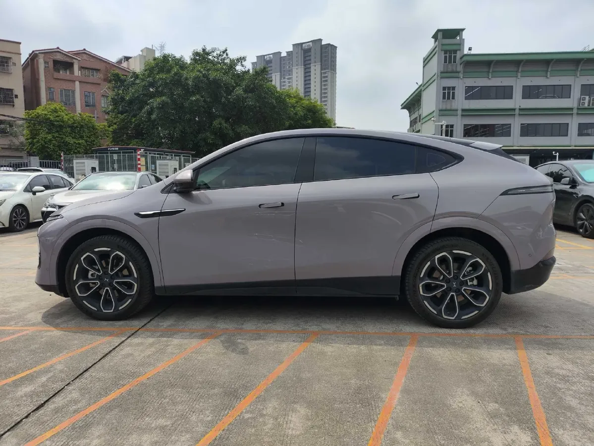 2025 Xpeng G6 BEV 68.5KWH,autocango,china used car exporter,china ev exporter,chinese used car exporter,chinese used ev exporter