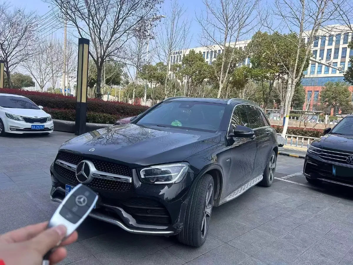 2022 Mercedes-Benz GLC Class 2.0T 258HP L4 9AT,autocango,china used car exporter,china ev exporter,chinese used car exporter,chinese used ev exporter