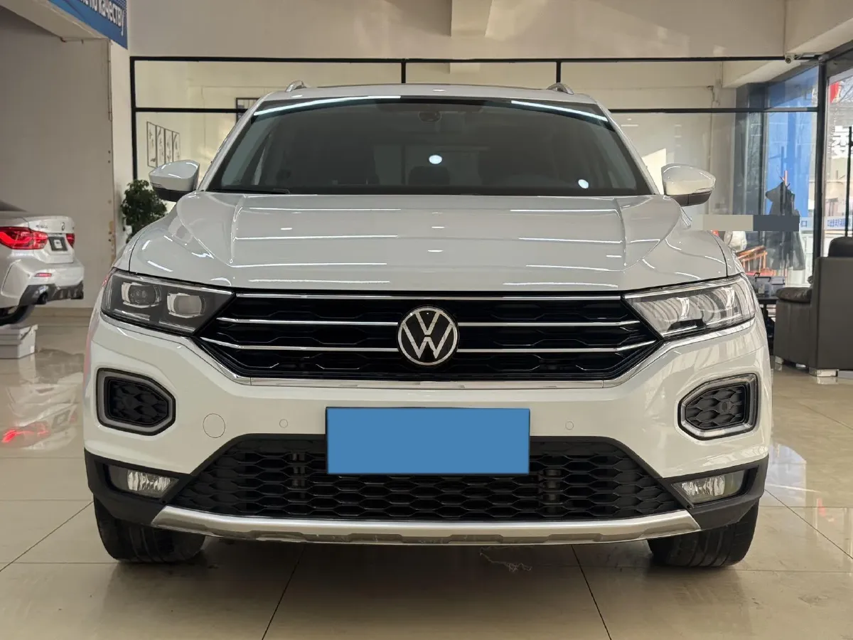 2022 Volkswagen T-Roc 1.4T 150HP L4 7DCT,autocango,china used car exporter,china ev exporter,chinese used car exporter,chinese used ev exporter
