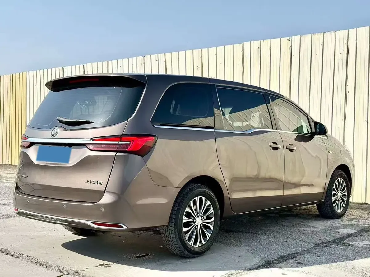 2022 Buick GL8 2.0T 237HP L4 9AT,autocango,china used car exporter,china ev exporter,chinese used car exporter,chinese used ev exporter