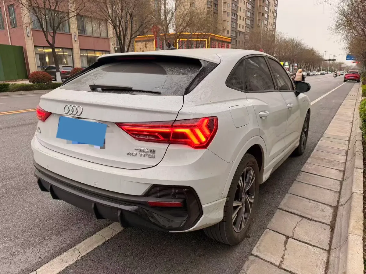 2023 Audi Q3 2.0T 186HP L4 7DCT,autocango,china used car exporter,china ev exporter,chinese used car exporter,chinese used ev exporter