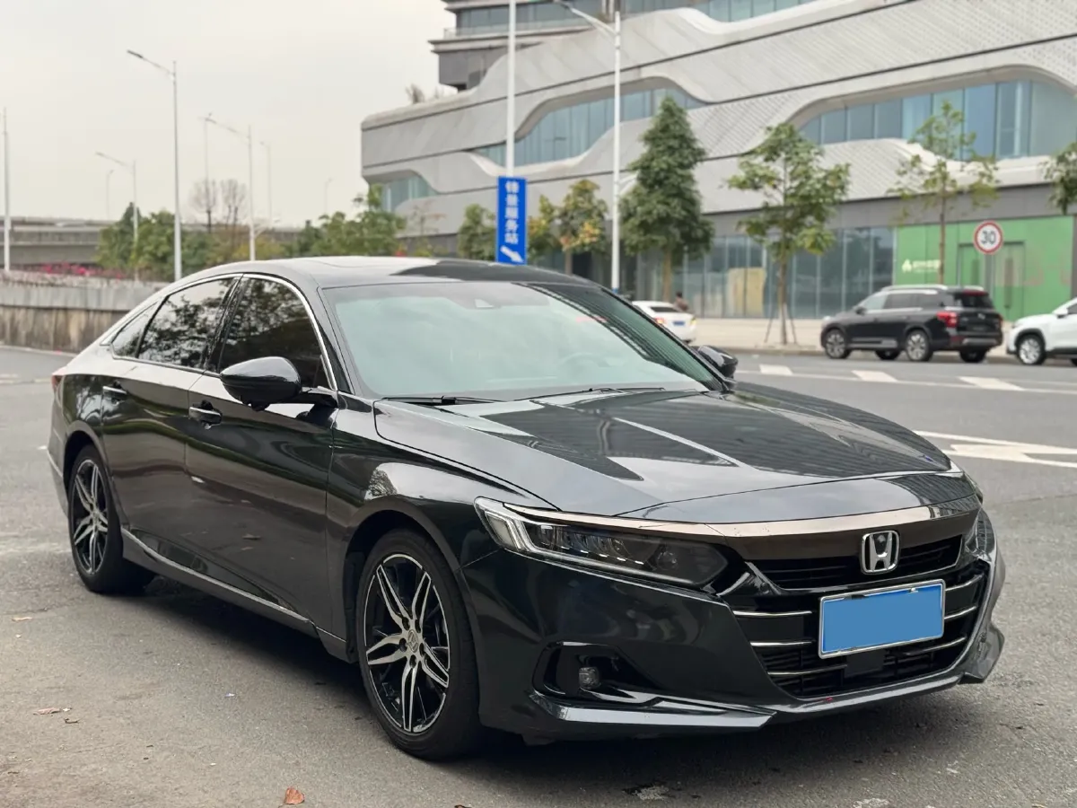 2022 Honda Accord 1.5T 194HP L4 CVT,autocango,china used car exporter,china ev exporter,chinese used car exporter,chinese used ev exporter