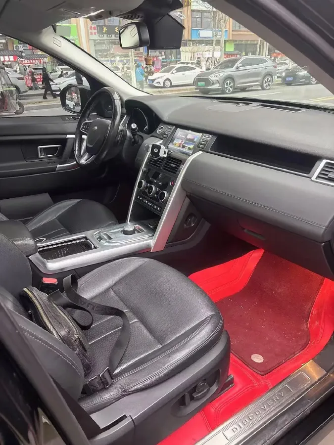 2019 Land Rover Discovery Sport 2.0T 241HP L4 9AT,autocango,china used car exporter,china ev exporter,chinese used car exporter,chinese used ev exporter